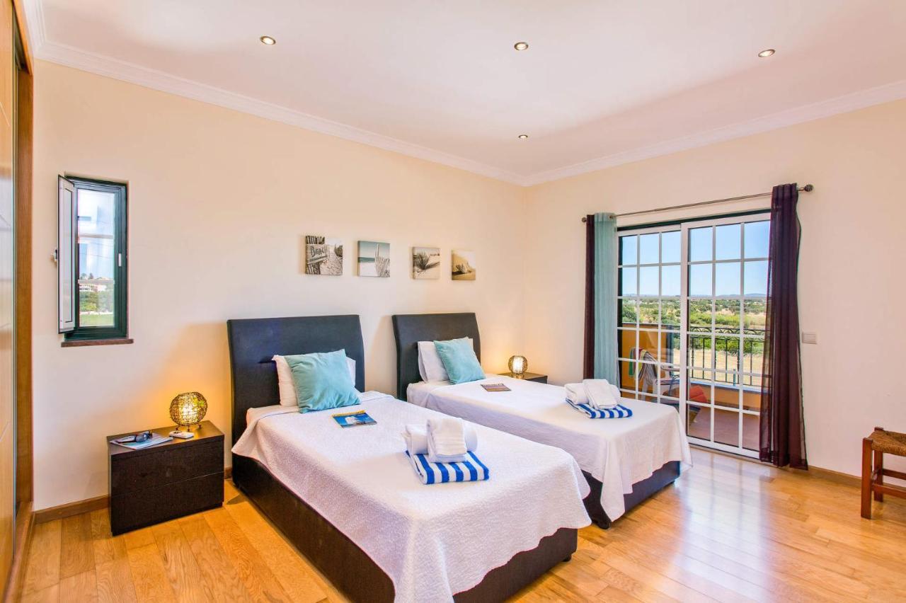 Villa Nincha - Heated Pool - Free Wi-Fi - Air Con アルブフェイラ エクステリア 写真